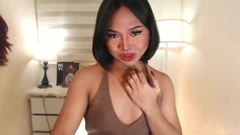 Snapshot of sweet_hoelly chatting on January 21, 2025, 6:23 pm Slutty Shannel online show from January 21, 2025, 6:23 pm