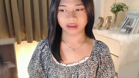 Snapshot of sweet_hoelly chatting on February 21, 2025, 11:33 am Slutty Shannel online show from February 21, 2025, 11:33 am