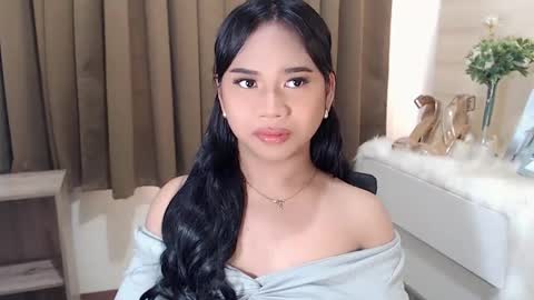 Snapshot of sweet_hoelly chatting on March 11, 2025, 7:26 am Slutty Shannel online show from March 11, 2025, 7:26 am