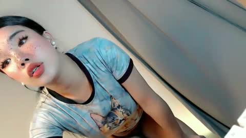 Snapshot of sweet_katrina69 chatting on October 10, 2025, 6:40 pm sweet_katrina69 online show from October 10, 2025, 6:40 pm