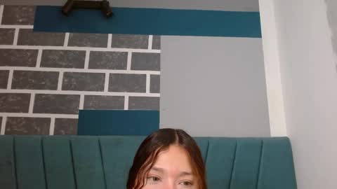 sweet_kitty_05 online show from May 6, 2026, 12:19 am