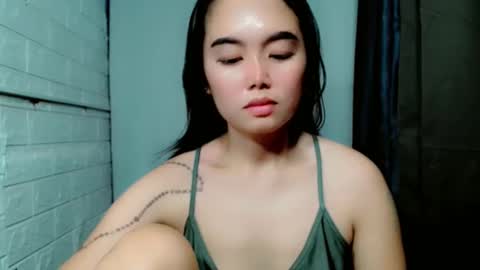 Snapshot of sweet_laika chatting on June 11, 2026, 2:11 am LAIKA online show from June 11, 2026, 2:11 am