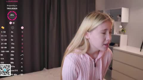 Snapshot of sweet_lily_1 chatting on May 24, 2026, 8:03 pm Lily online show from May 24, 2026, 8:03 pm