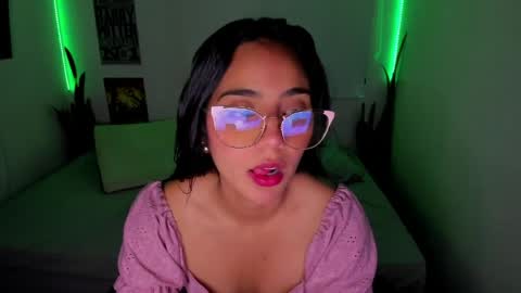 Lina online show from May 5, 2026, 2:19 am