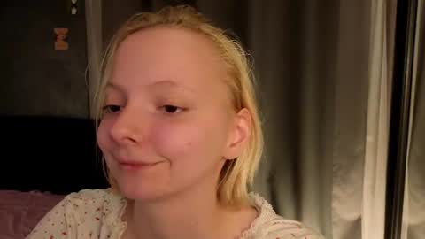 Lana online show from June 27, 2026, 6:46 pm