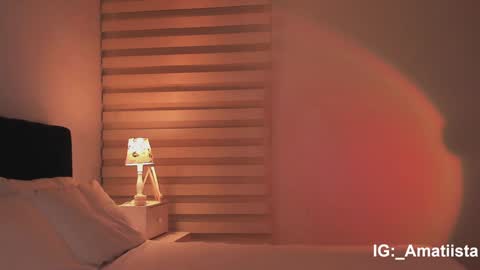 Snapshot of sweet_mara_cat chatting on December 4, 2024, 11:57 pm Mor online show from December 4, 2024, 11:57 pm