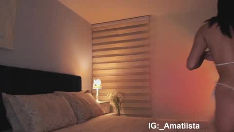 Snapshot of sweet_mara_cat chatting on December 12, 2024, 1:43 am Mor online show from December 12, 2024, 1:43 am