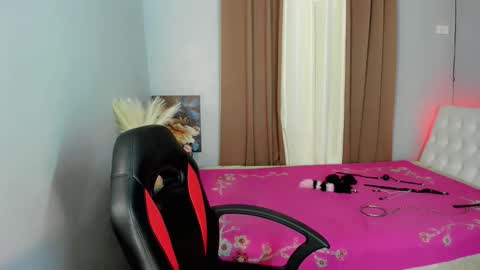 sweet_marie21 online show from April 20, 2026, 3:53 am