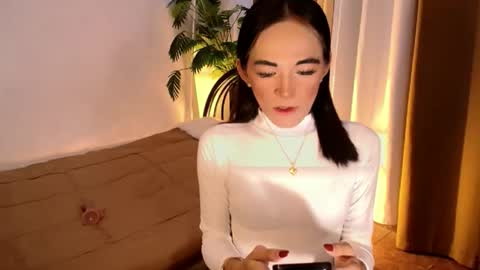 Snapshot of sweet_marry143 chatting on May 18, 2026, 12:40 am marry online show from May 18, 2026, 12:40 am