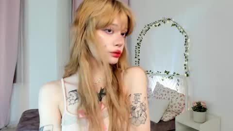 Melissa. Join me on Fansly link in social medias online show from March 19, 2026, 9:08 pm