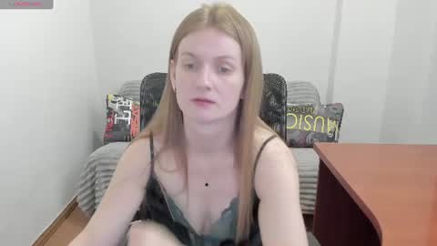 Snapshot of sweet_melody_of_ur_heart chatting on June 16, 2026, 4:09 pm Mila online show from June 16, 2026, 4:09 pm