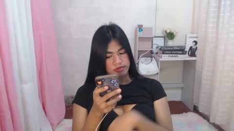 Snapshot of sweet_melonxxx chatting on February 3, 2025, 9:39 pm Melon online show from February 3, 2025, 9:39 pm