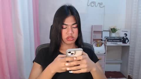 Snapshot of sweet_melonxxx chatting on February 28, 2025, 8:39 pm Melon online show from February 28, 2025, 8:39 pm