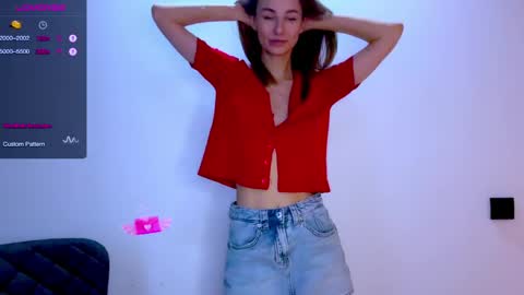 Snapshot of sweet_mia_91 chatting on April 1, 2026, 12:06 pm Mia online show from April 1, 2026, 12:06 pm