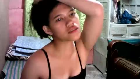 Snapshot of sweet_milkshake2004 chatting on October 4, 2025, 1:25 am sweet_milkshake2004 online show from October 4, 2025, 1:25 am