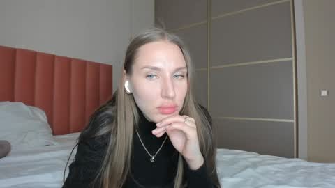 Snapshot of sweet_miss381 chatting on December 31, 2024, 1:19 pm Sofi online show from December 31, 2024, 1:19 pm