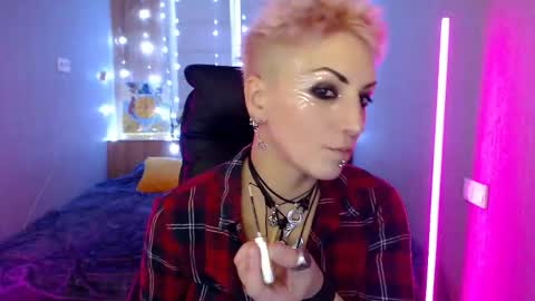 sweet_n_strong online show from December 15, 2025, 12:31 pm