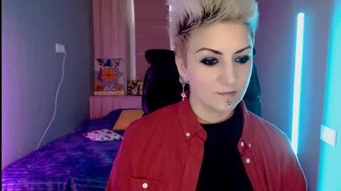 sweet_n_strong online show from February 15, 2026, 6:10 am