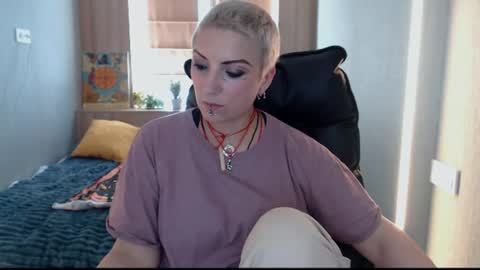Snapshot of sweet_n_strong chatting on June 13, 2026, 11:08 am sweet_n_strong online show from June 13, 2026, 11:08 am