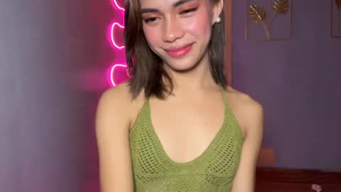sweet_nikki03 online show from April 8, 2026, 9:59 pm