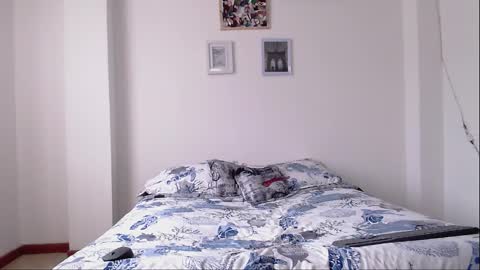 sweet_paradisex5 online show from September 15, 2025, 12:16 pm