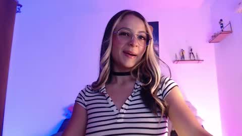 Snapshot of sweet_penny_ chatting on November 24, 2025, 10:53 pm Penny online show from November 24, 2025, 10:53 pm