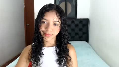 petite sweet online show from July 9, 2026, 12:31 pm