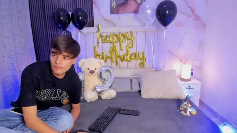 Snapshot of sweet_petter chatting on September 12, 2025, 1:22 pm Petter online show from September 12, 2025, 1:22 pm