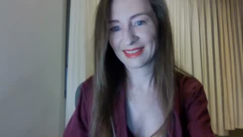 Snapshot of sweet_poeme chatting on June 21, 2026, 12:30 pm sweet_poeme online show from June 21, 2026, 12:30 pm