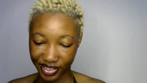Snapshot of sweet_pussy04 chatting on June 23, 2026, 5:05 am sweet girl online show from June 23, 2026, 5:05 am