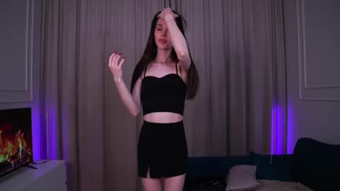 Snapshot of sweet_reverie chatting on March 9, 2025, 7:15 pm Vanessa online show from March 9, 2025, 7:15 pm