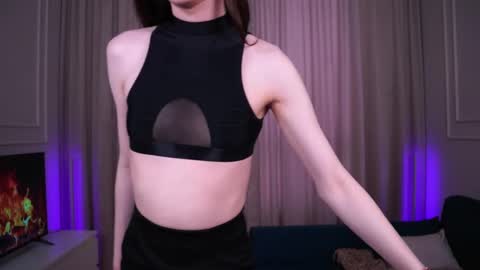 Snapshot of sweet_reverie chatting on March 11, 2025, 11:23 am Vanessa online show from March 11, 2025, 11:23 am