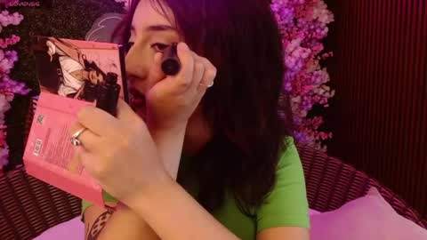 Snapshot of sweet_roxanee chatting on May 4, 2026, 9:11 pm Roxanee online show from May 4, 2026, 9:11 pm