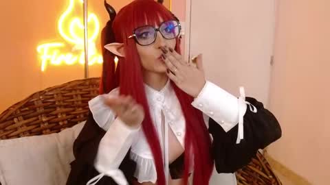 Snapshot of sweet_roxanee chatting on May 24, 2026, 9:31 pm Roxanee online show from May 24, 2026, 9:31 pm