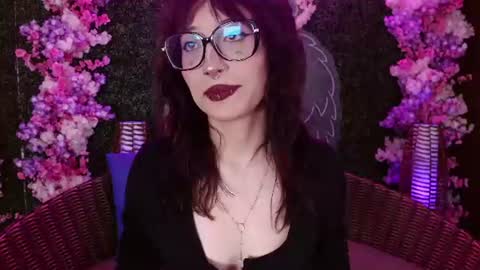 Snapshot of sweet_roxanee chatting on June 24, 2026, 9:14 pm Roxanee online show from June 24, 2026, 9:14 pm