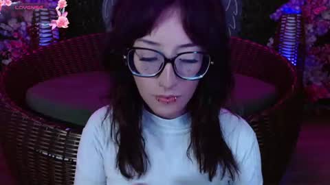 Snapshot of sweet_roxanee chatting on July 11, 2026, 9:38 pm Roxanee online show from July 11, 2026, 9:38 pm