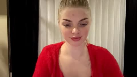 Snapshot of sweet_sinn_ chatting on October 27, 2025, 9:19 pm Mira online show from October 27, 2025, 9:19 pm