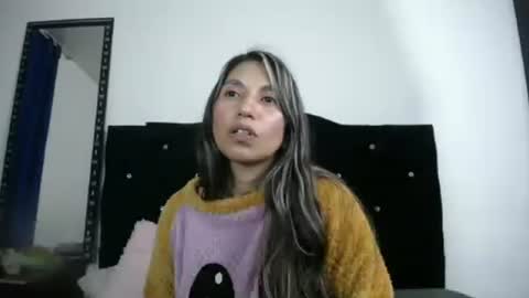 Adriana online show from June 17, 2026, 12:57 am