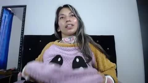 Adriana online show from July 12, 2026, 1:13 pm