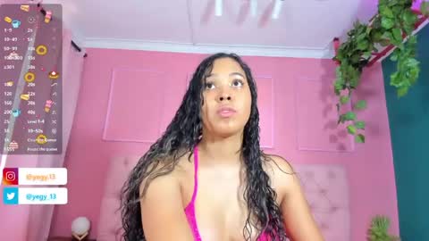 Snapshot of sweet_starxx chatting on May 15, 2026, 8:38 pm Yeileen online show from May 15, 2026, 8:38 pm
