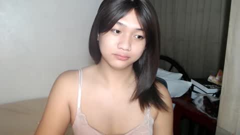 Snapshot of sweet_tenshi chatting on December 21, 2025, 2:30 am tenshi online show from December 21, 2025, 2:30 am