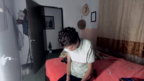 Snapshot of sweet_tippot chatting on February 6, 2025, 3:06 am Tippot and Germaine online show from February 6, 2025, 3:06 am