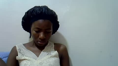 Snapshot of sweet_vee1 chatting on July 1, 2026, 8:16 am Princess vee online show from July 1, 2026, 8:16 am