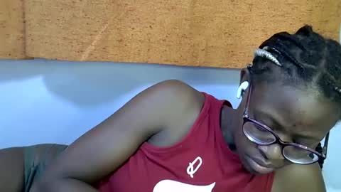 sweet_zarah online show from February 22, 2026, 1:40 am