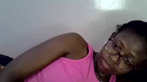 sweet_zarah online show from April 28, 2026, 4:12 pm