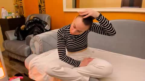 Snapshot of sweetale3 chatting on November 17, 2025, 8:47 pm Ale online show from November 17, 2025, 8:47 pm