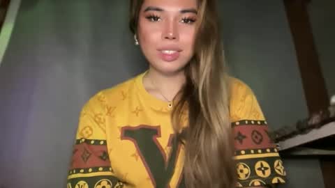 Snapshot of sweetalexa19 chatting on December 18, 2025, 9:43 pm alexa your one and only queen online show from December 18, 2025, 9:43 pm