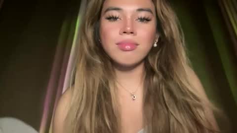 Snapshot of sweetalexa19 chatting on December 22, 2025, 3:42 pm alexa your one and only queen online show from December 22, 2025, 3:42 pm