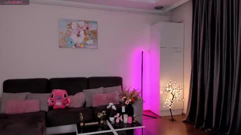 Snapshot of sweetameliaa chatting on July 11, 2026, 7:16 pm Amelia 3 - Im a naughty girl3 online show from July 11, 2026, 7:16 pm