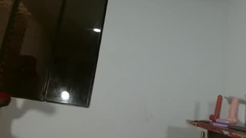 Snapshot of sweetangel2582 chatting on February 6, 2025, 1:43 pm valentina online show from February 6, 2025, 1:43 pm